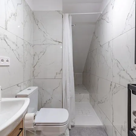 Bemovia House 3* Varsovie
