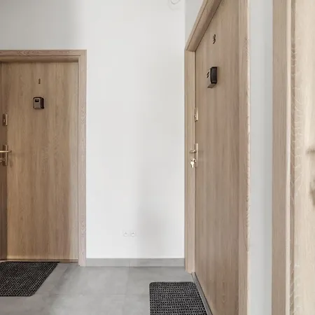 Bemovia House 3*