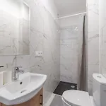 Aparthotel Bemovia House