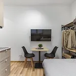Bemovia House Aparthotel