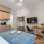 Bemovia House Aparthotel 3*