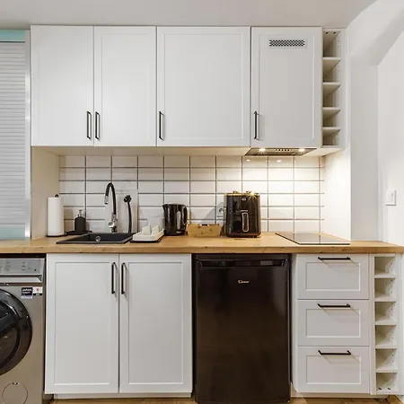 Bemovia House Apartahotel 3*