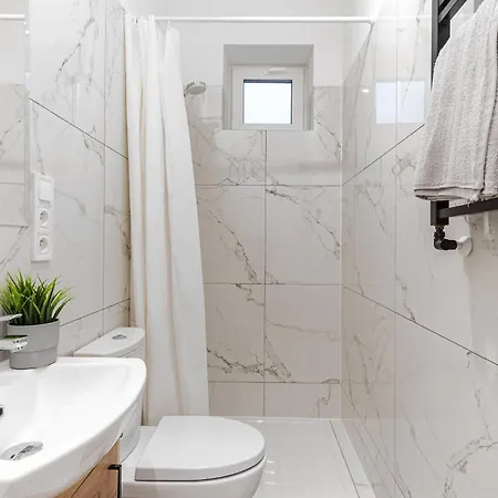 Bemovia House 3* Warschau