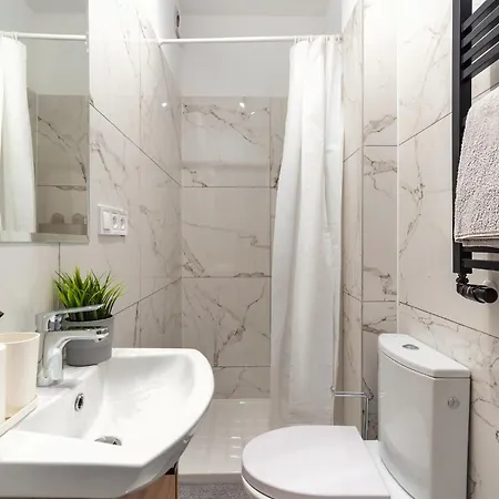 Aparthotel Bemovia House