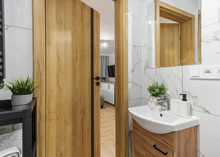 Aparthotel Bemovia House 3*